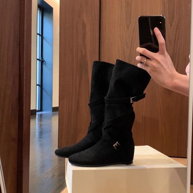 Женские сапоги-ботфорты 2026:  – обзор и цена Sock Boot Women